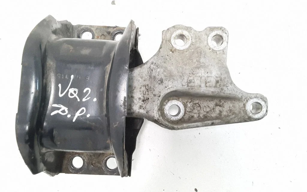 Engine mount bracket 9681855180