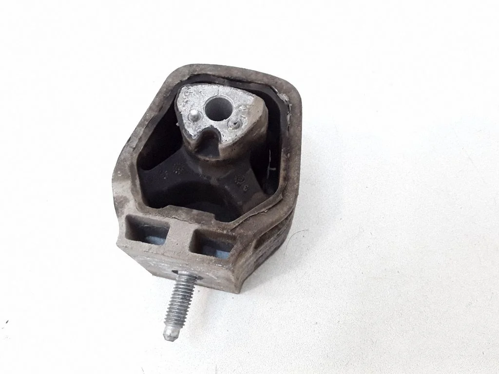 Engine mount bracket – Mercedes-Benz B-Class W245 (2005-2011)