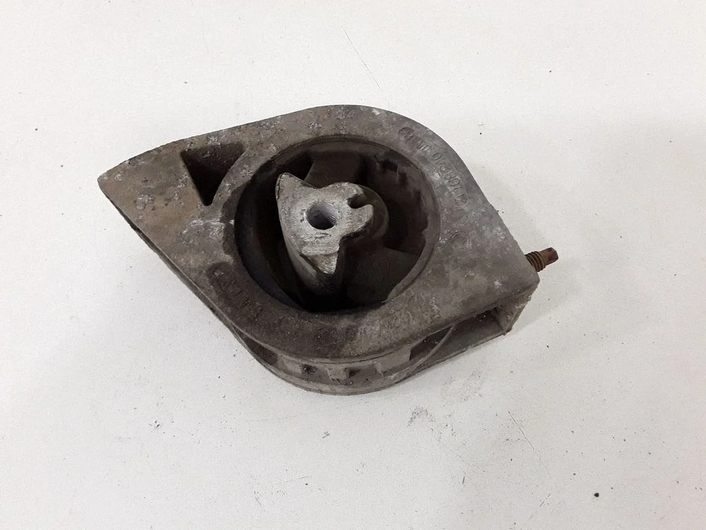 Dzinēja spilvens – Mercedes-Benz A klase W168 (1997-2004)