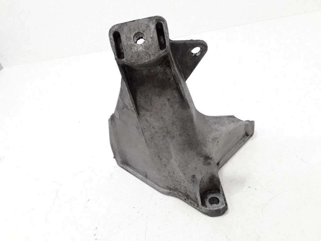 Engine mounting bracket 8D0199308AB