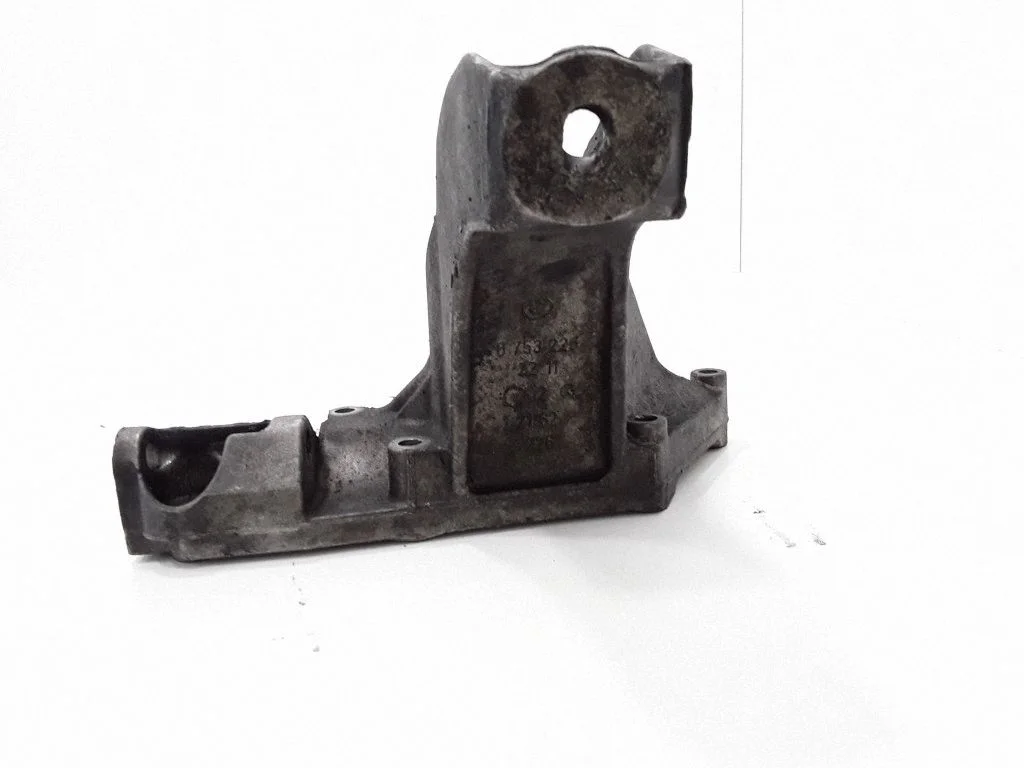 Engine mounting bracket 8753225