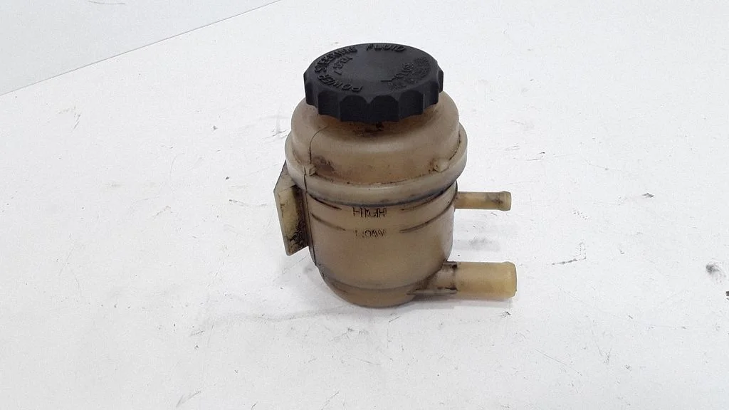 Power steering fluid tank/reservoir
