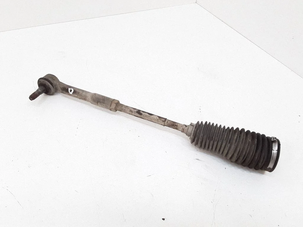 Steering tie rod – Toyota Avensis T250 (2003-2006)