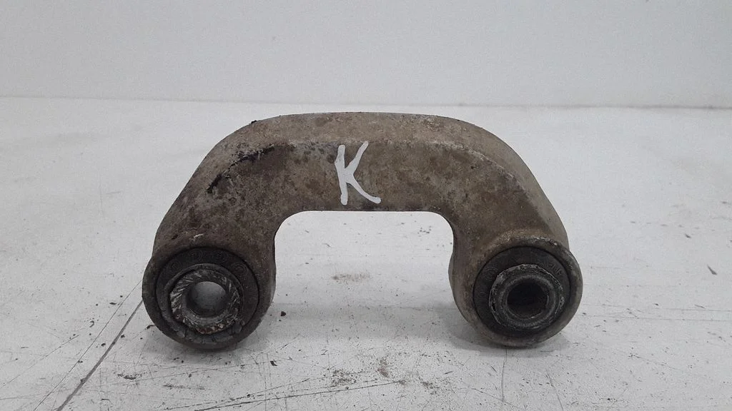 Front anti-roll bar/stabilizer link – left