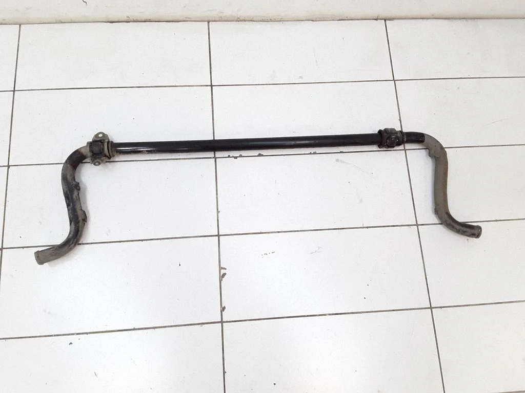 Stabilizator przedni