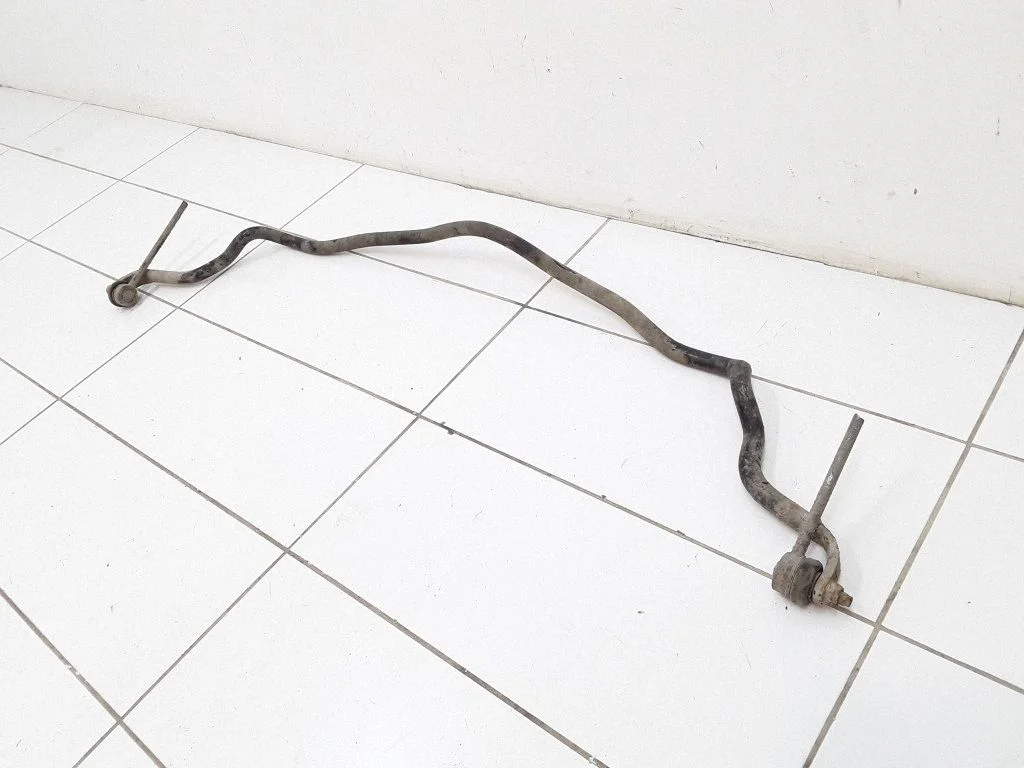 Front anti-roll bar/sway bar – Volvo S40, V40 (1995-2004)