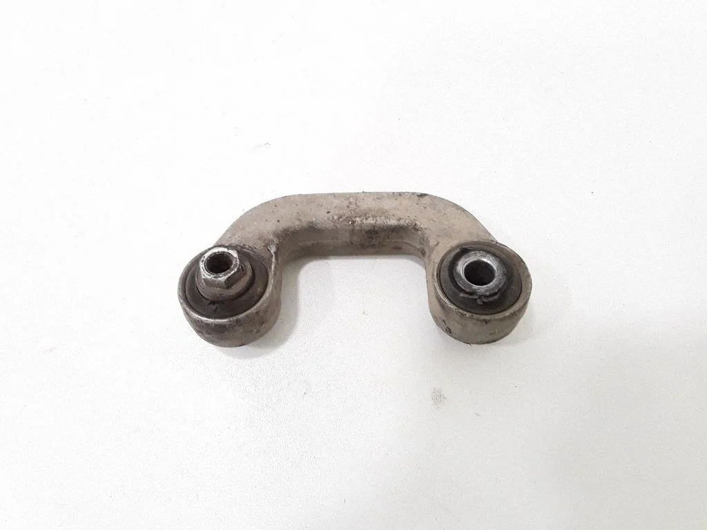 Front anti-roll bar/sway bar – left