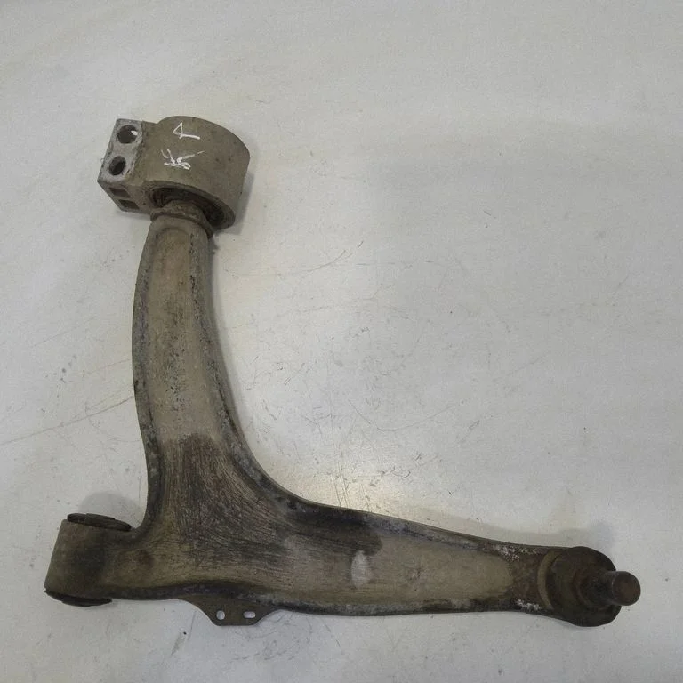 Front control arm – front left