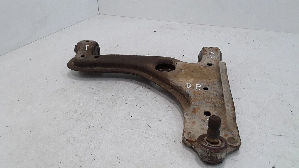 Front lower control arm/wishbone 90468638
