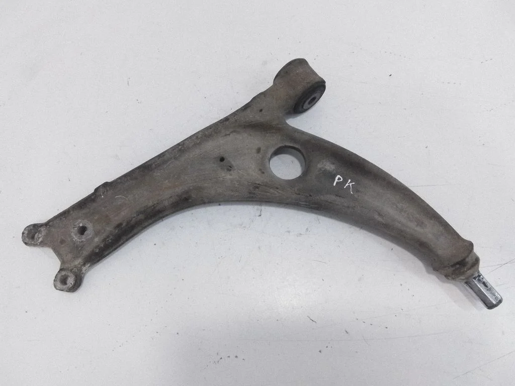Front lower control arm/wishbone – front left