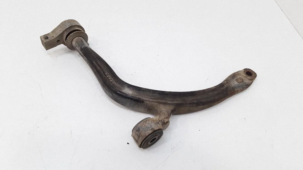 Front lower control arm/wishbone – left