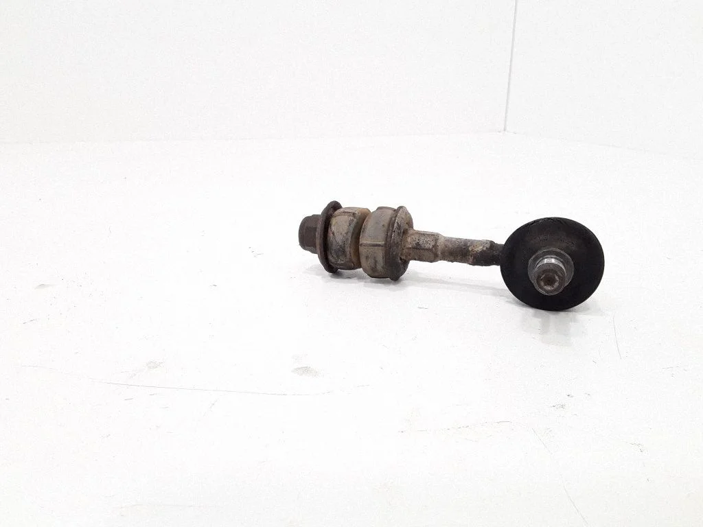 Tagumine stabilisaatori varras – Volvo S40, V40 (1995-2004)