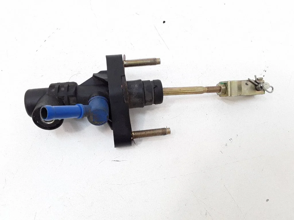 Clutch master cylinder