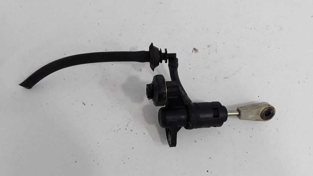 Clutch master cylinder