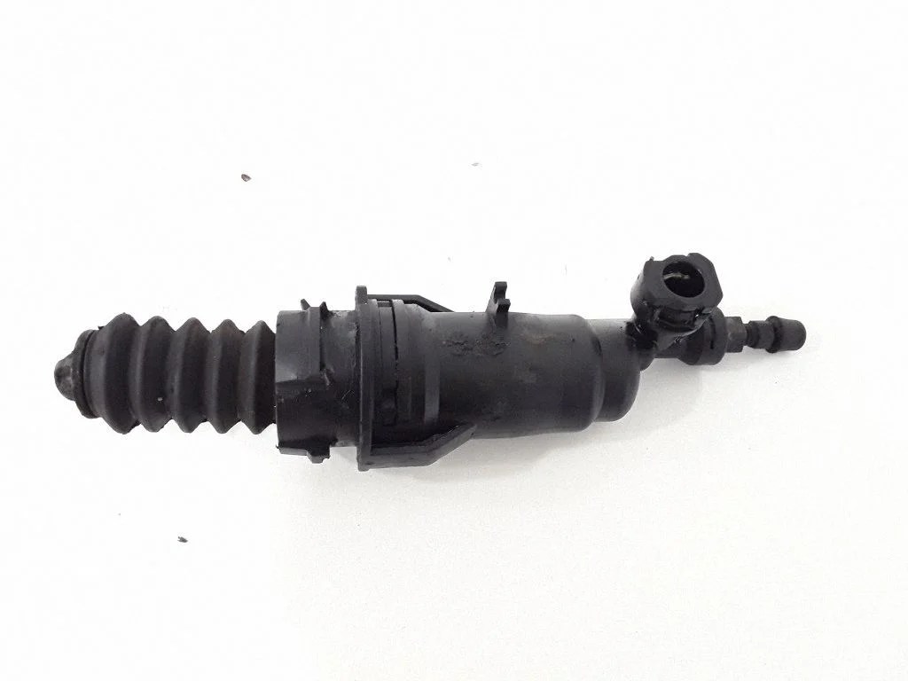 Clutch master cylinder
