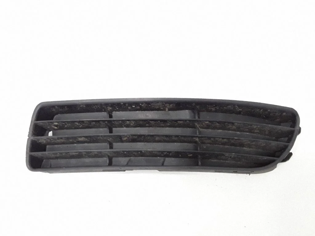 Front bumper lower grill 3D0807345B