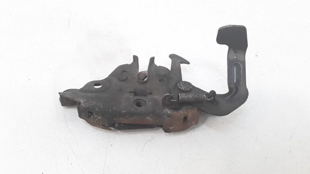 Engine bonnet/hood lock/catch