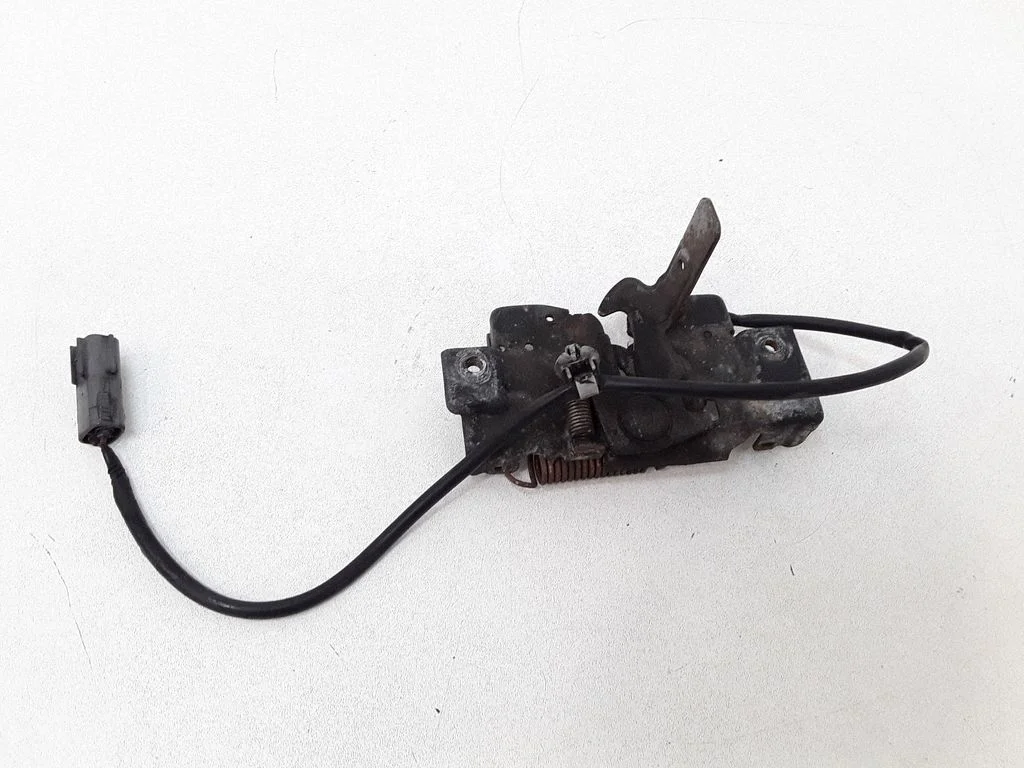 Engine bonnet/hood lock/catch