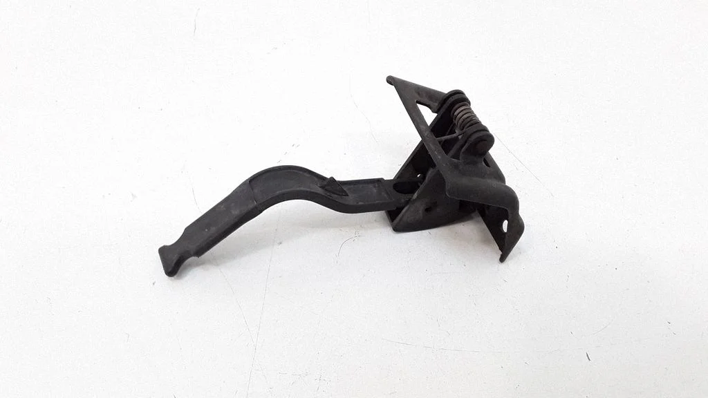 Engine bonnet/hood lock/catch 8200110075