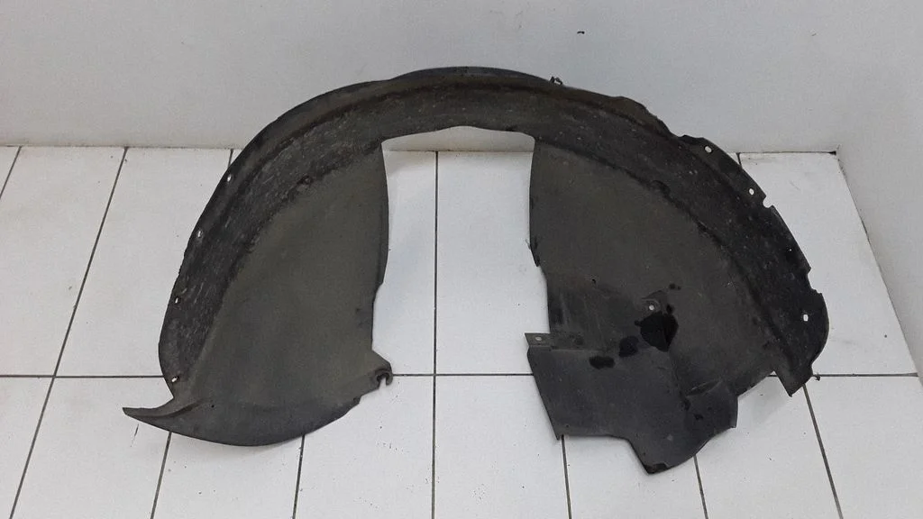 Front wheel arch liner splash guards – front right