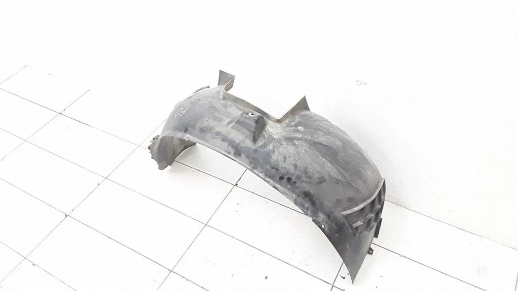 Front wheel arch liner splash guards – front right