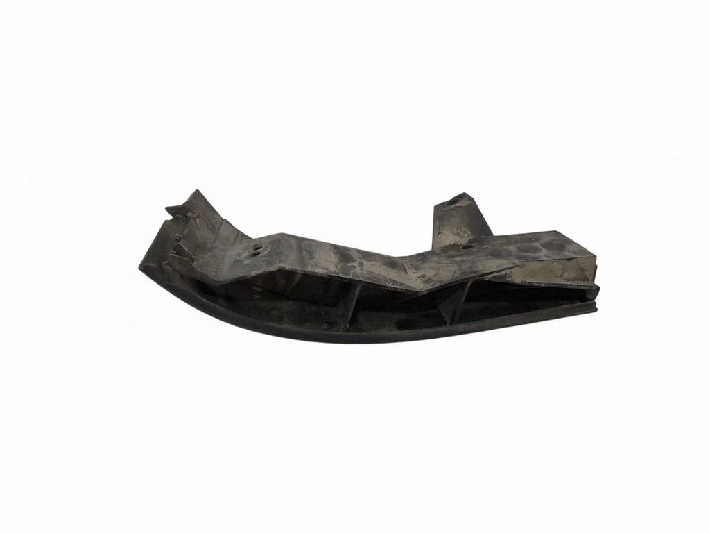 Rear bumper mounting bracket – rear left