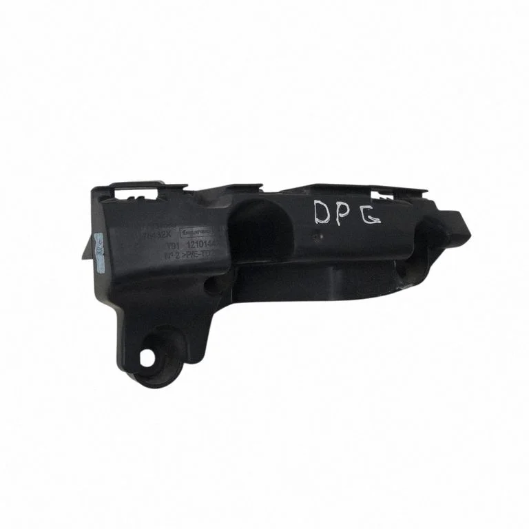 Rear bumper mounting bracket – Peugeot 308 (2013-2021)