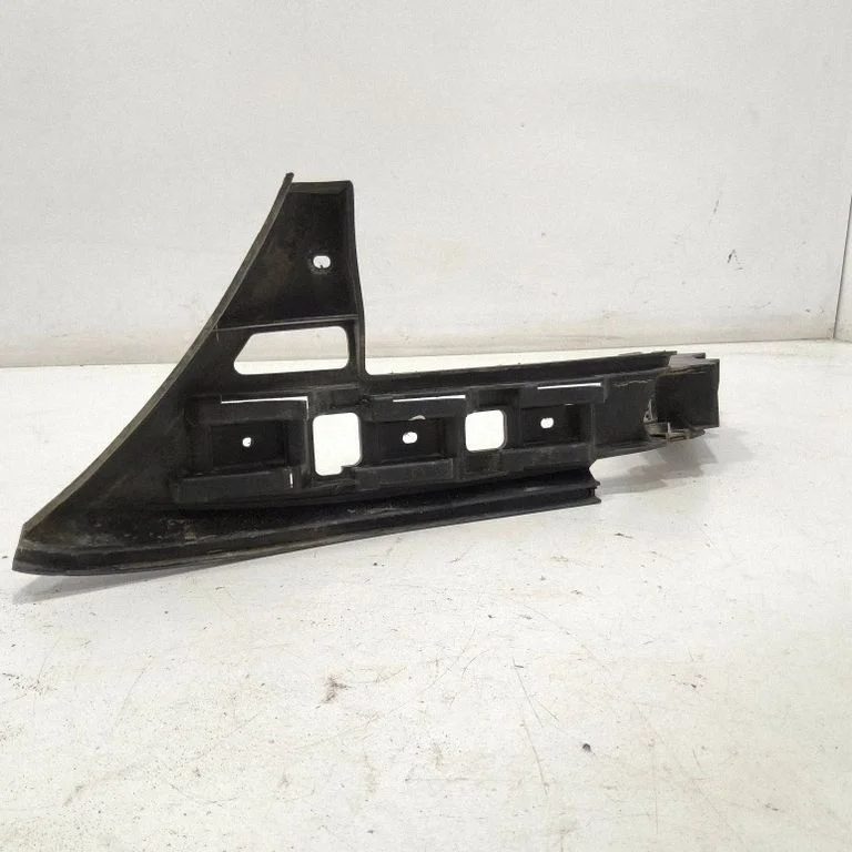Rear bumper mounting bracket 1T0907376