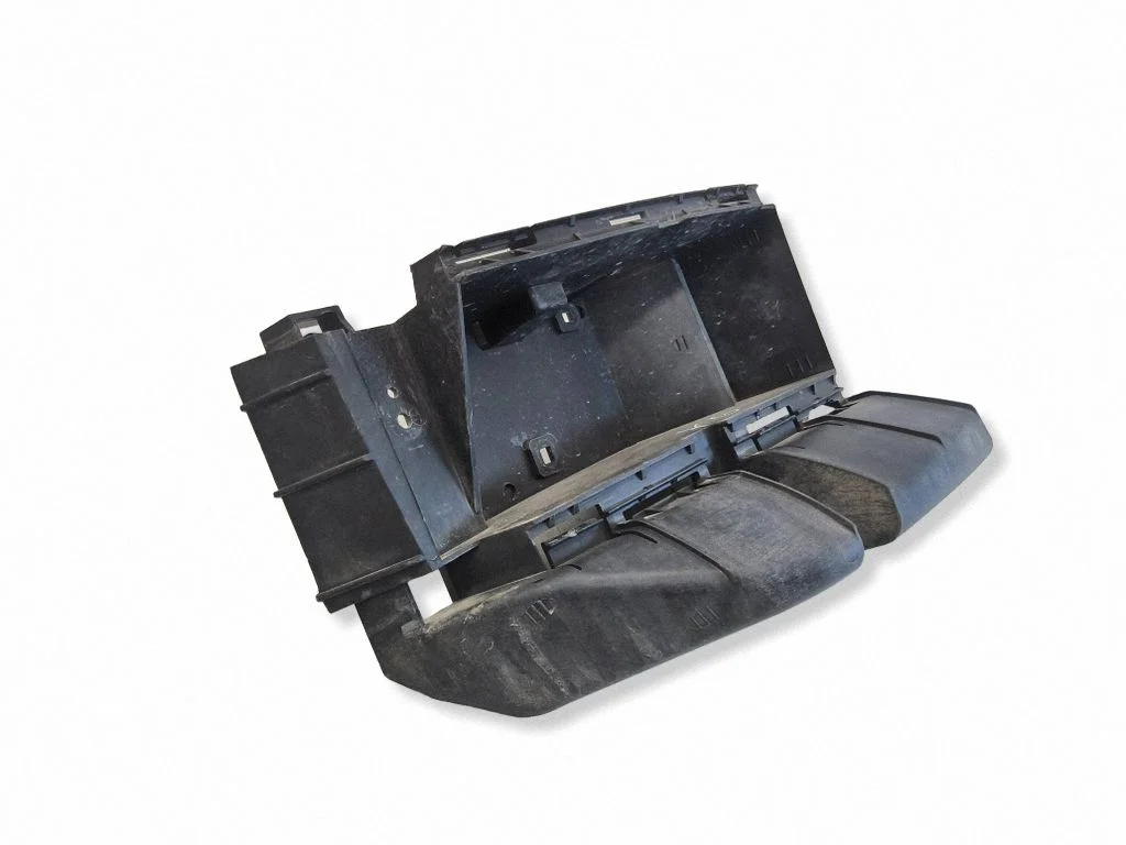 Rear bumper mounting bracket – Volvo XC90 (2007-2014)