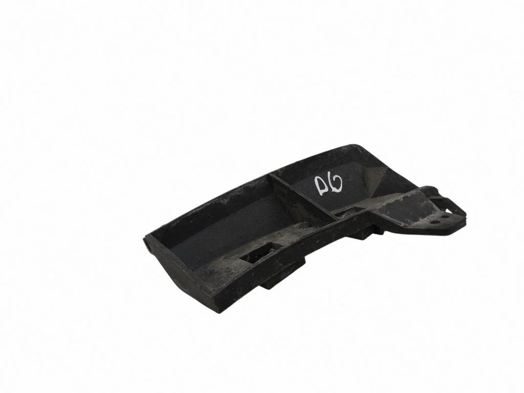 Rear bumper mounting bracket – Volvo V50 (2004-2007)