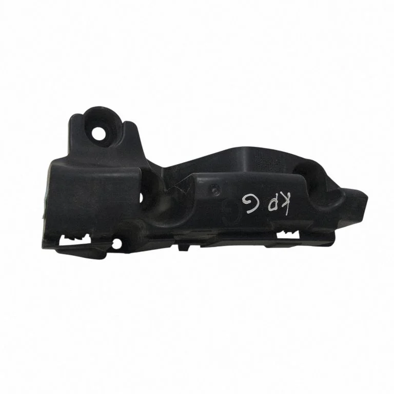 Rear bumper mounting bracket – Peugeot 308 (2013-2021)