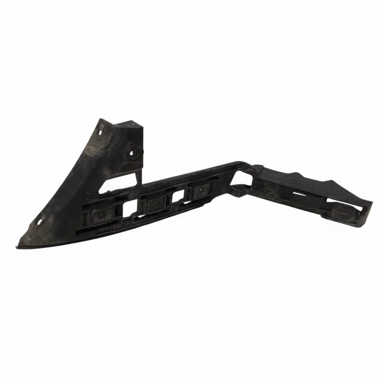 Rear bumper mounting bracket – Volkswagen Touran I (2003-2010)