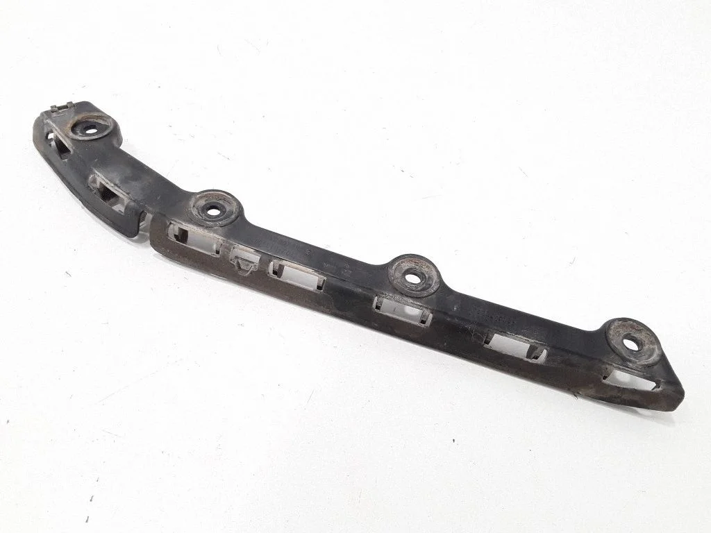 Rear bumper mounting bracket 6Y9807393B