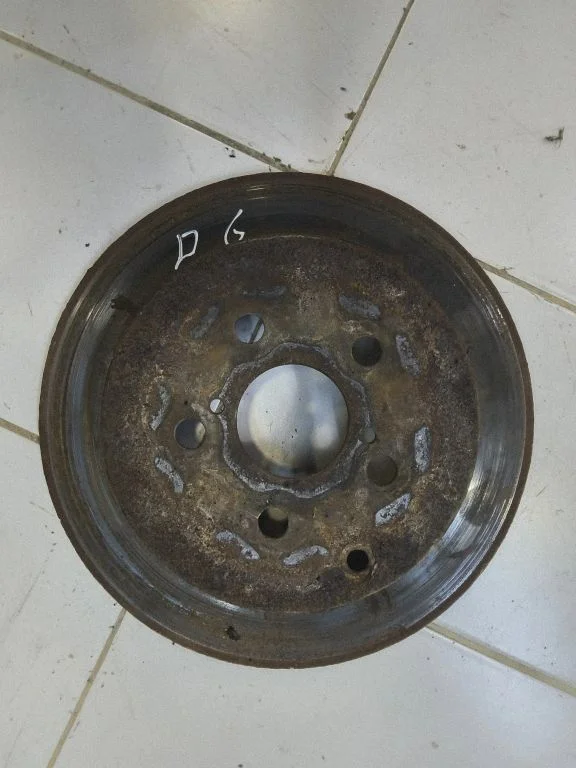 Rear brake disc – rear right