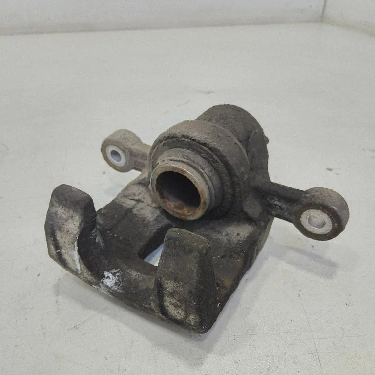 Rear brake caliper – KIA Ceed (2006-2012)