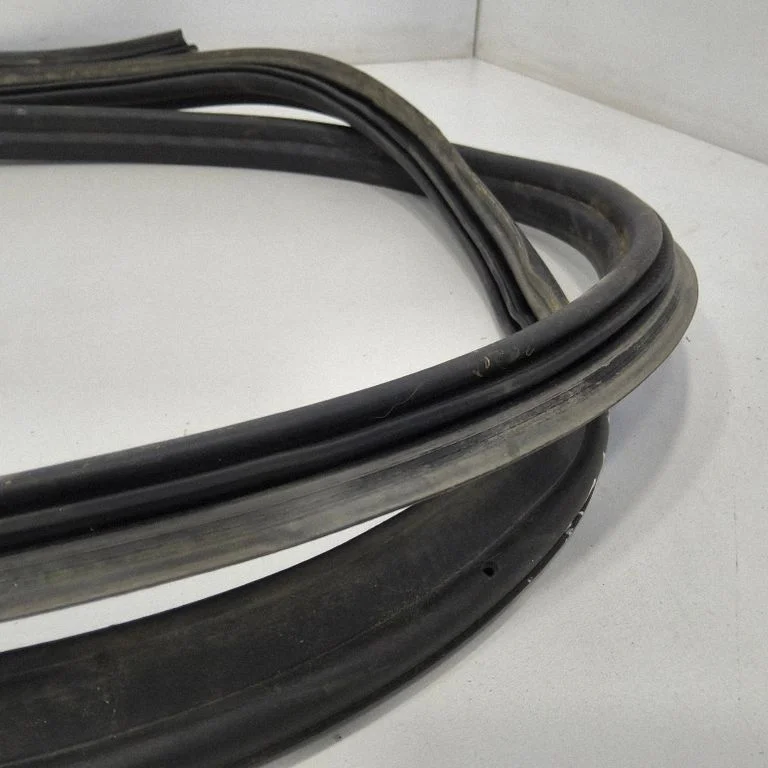 Loading door rubber seal (on body) – Volkswagen e-Golf (2014-)