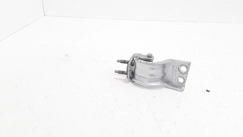 Tailgate/trunk/boot hinge – rear right