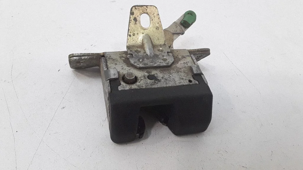 Tailgate/trunk/boot lock/catch/latch 09130569