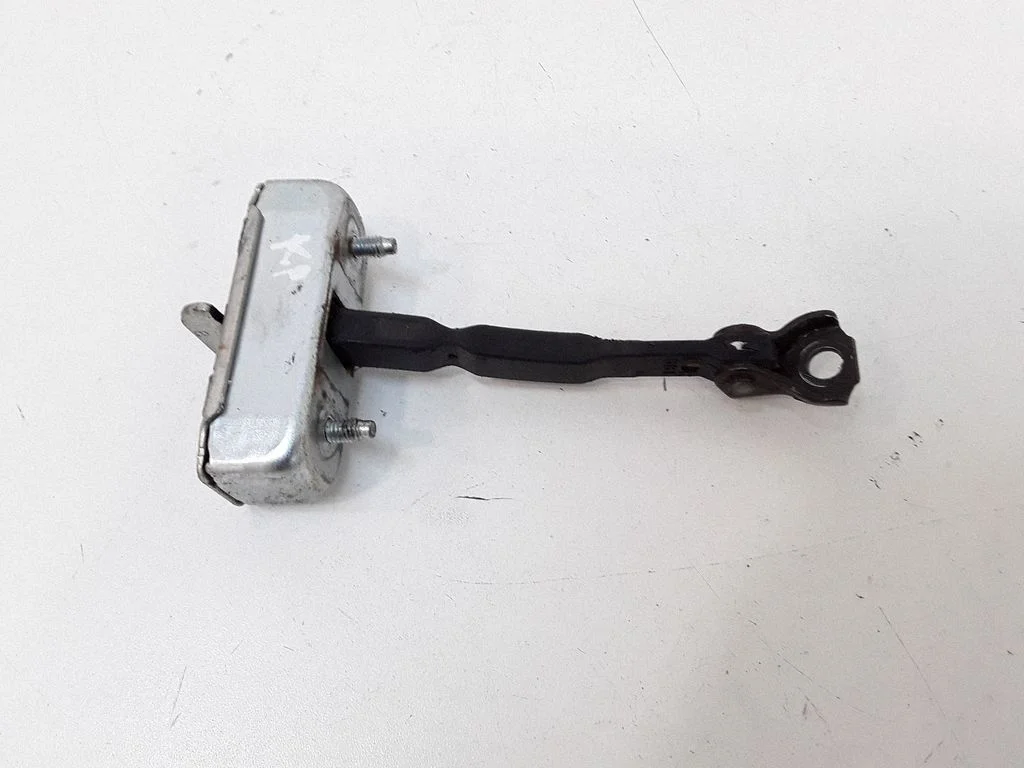 Esiukse avamispiiraja – Toyota Corolla Verso AR10 (2004-2009)
