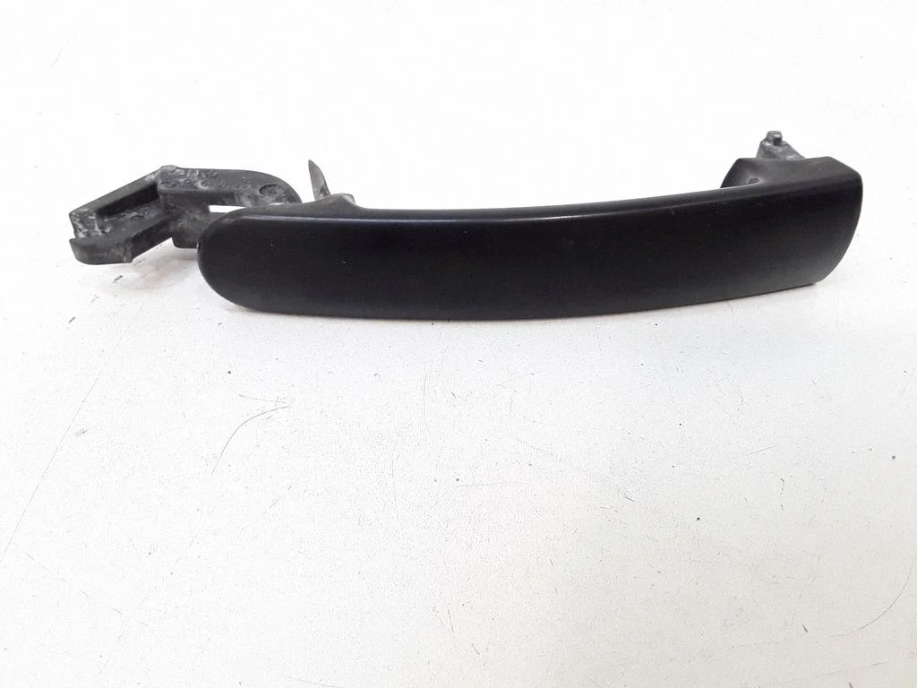Front door exterior handle – right