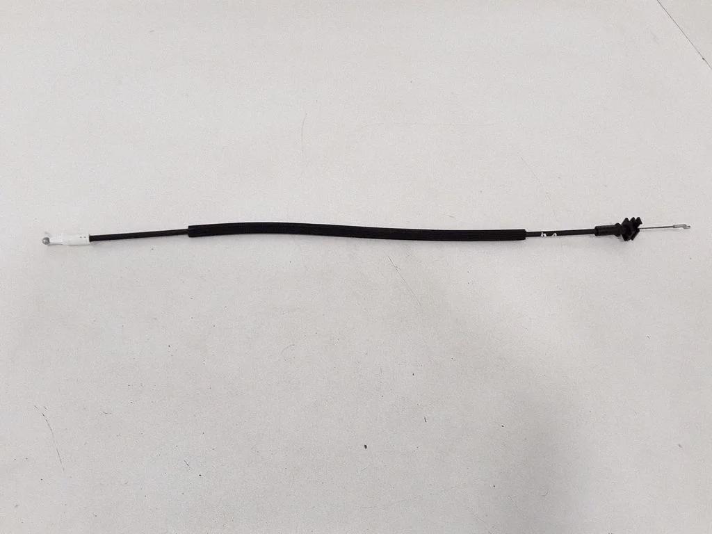 Front door cable line – right