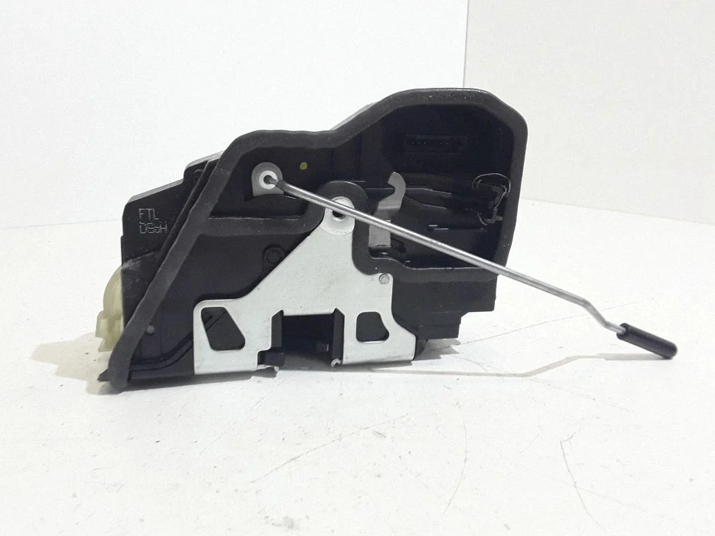 Esiukse lukk – BMW 3-seeria F30 F35 F31 (2012-2018)