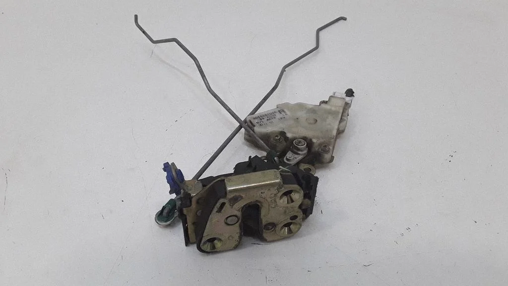 Front door lock 89A542