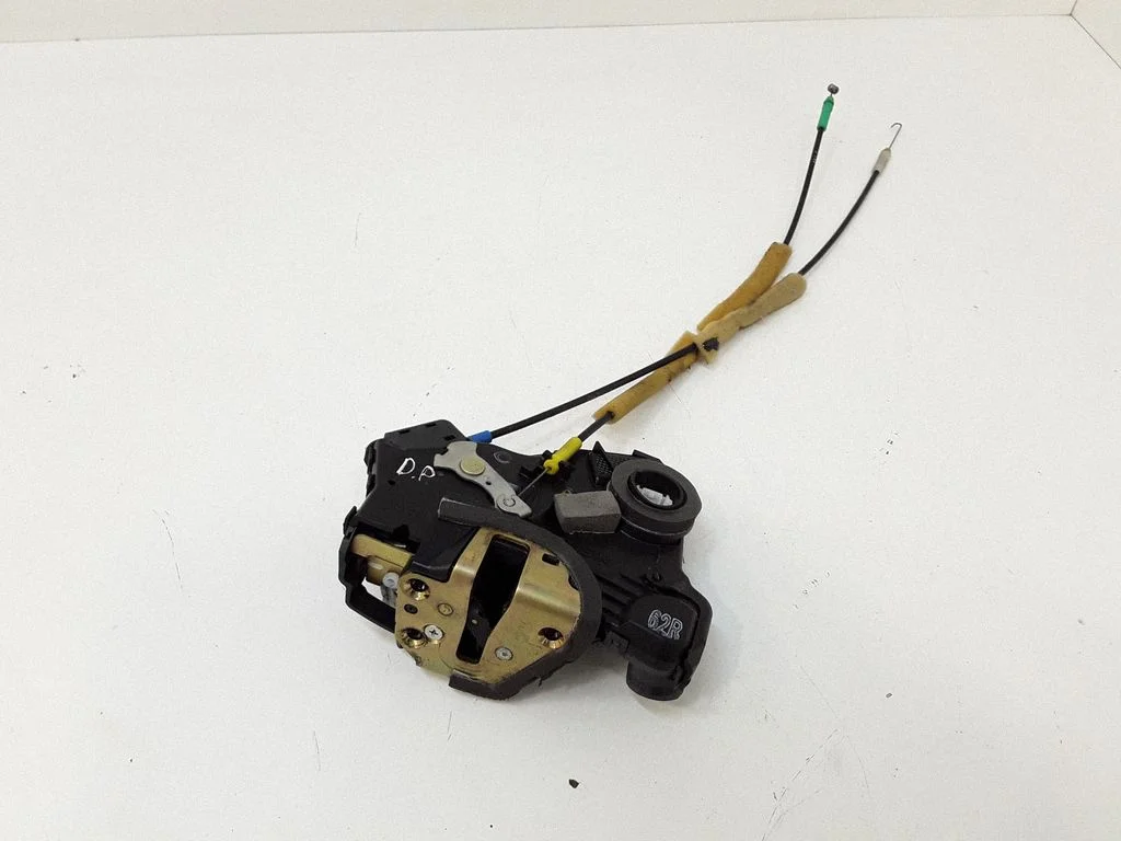 Front door lock – front right