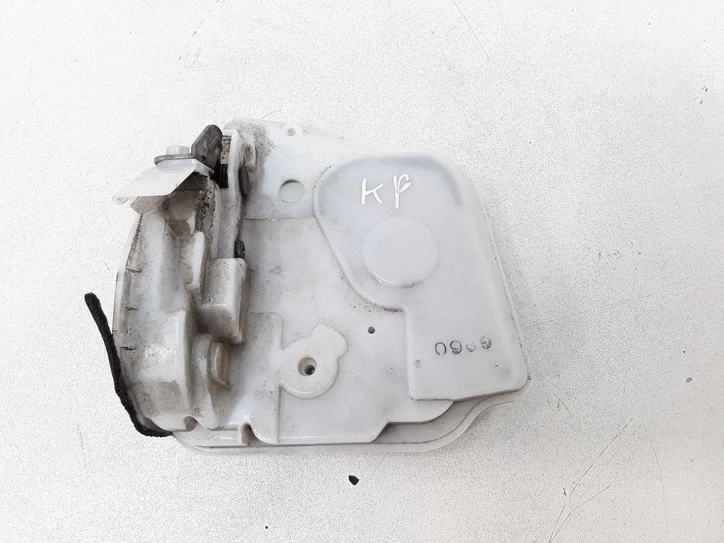 Front door lock – left