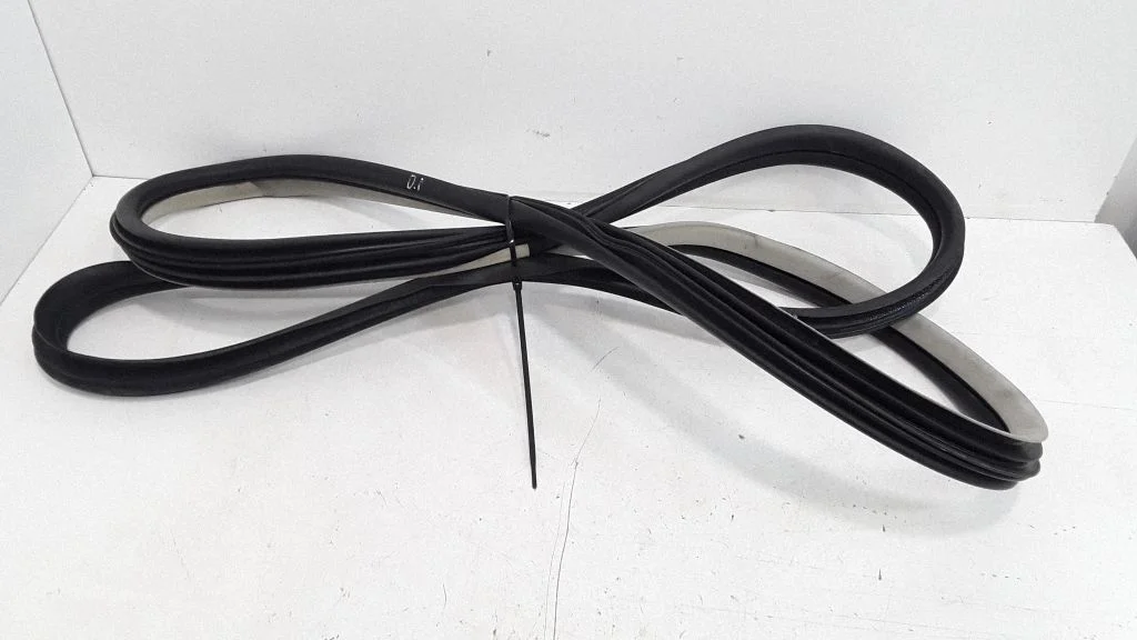 Esiukse tihend (kere pool) – Citroen C4 I (2004-2010)