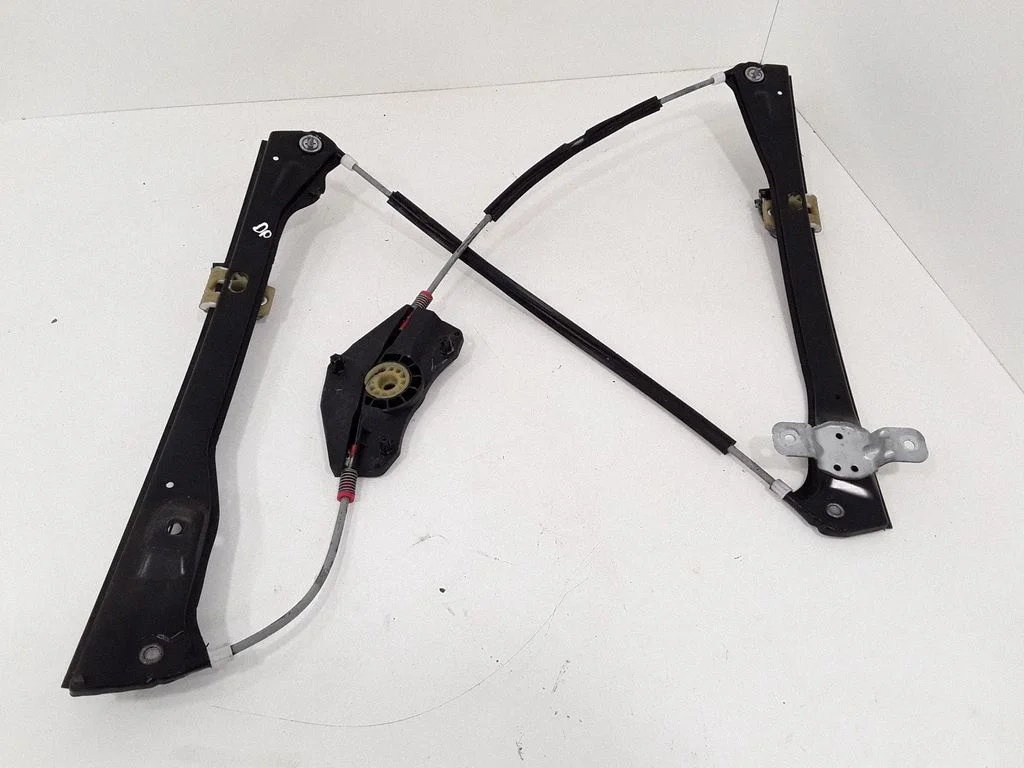 Front window lifting mechanism without motor – right