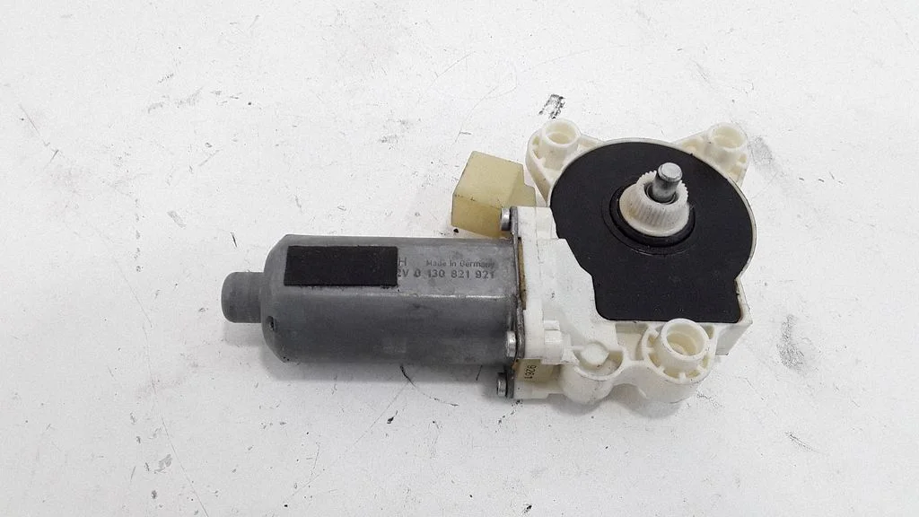 Front door window regulator motor A2038201042