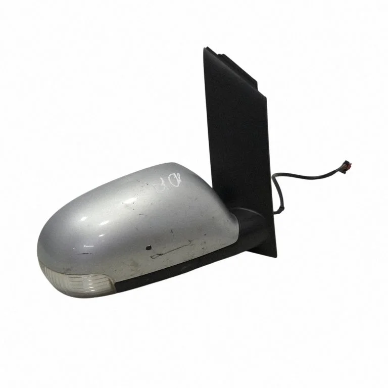 Front door electric wing mirror – front right