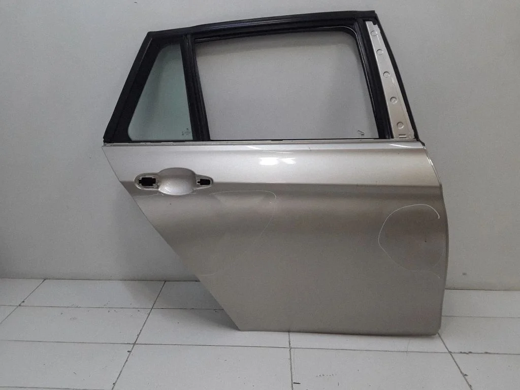 Tagauks – tagumine parem